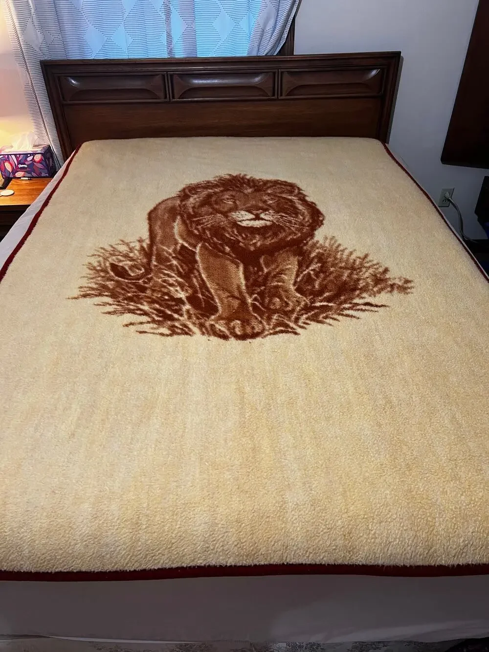 Vintage Lion Reversible Large Throw Blanket Made in Israel Rust Brown Cream RARE